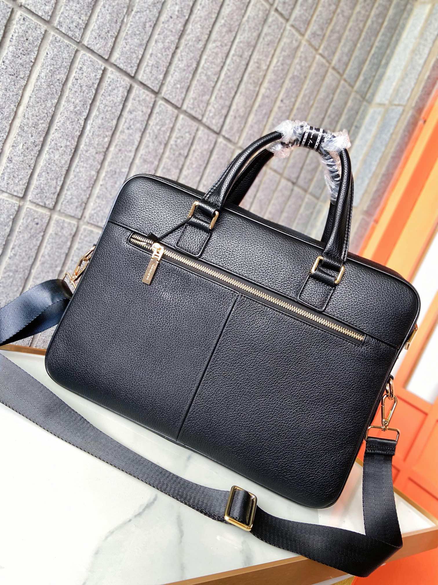 ヴェルサーチェ バッグ コピー シンプル 定番 メドゥーサ メンズ ビジネスバッグ-2