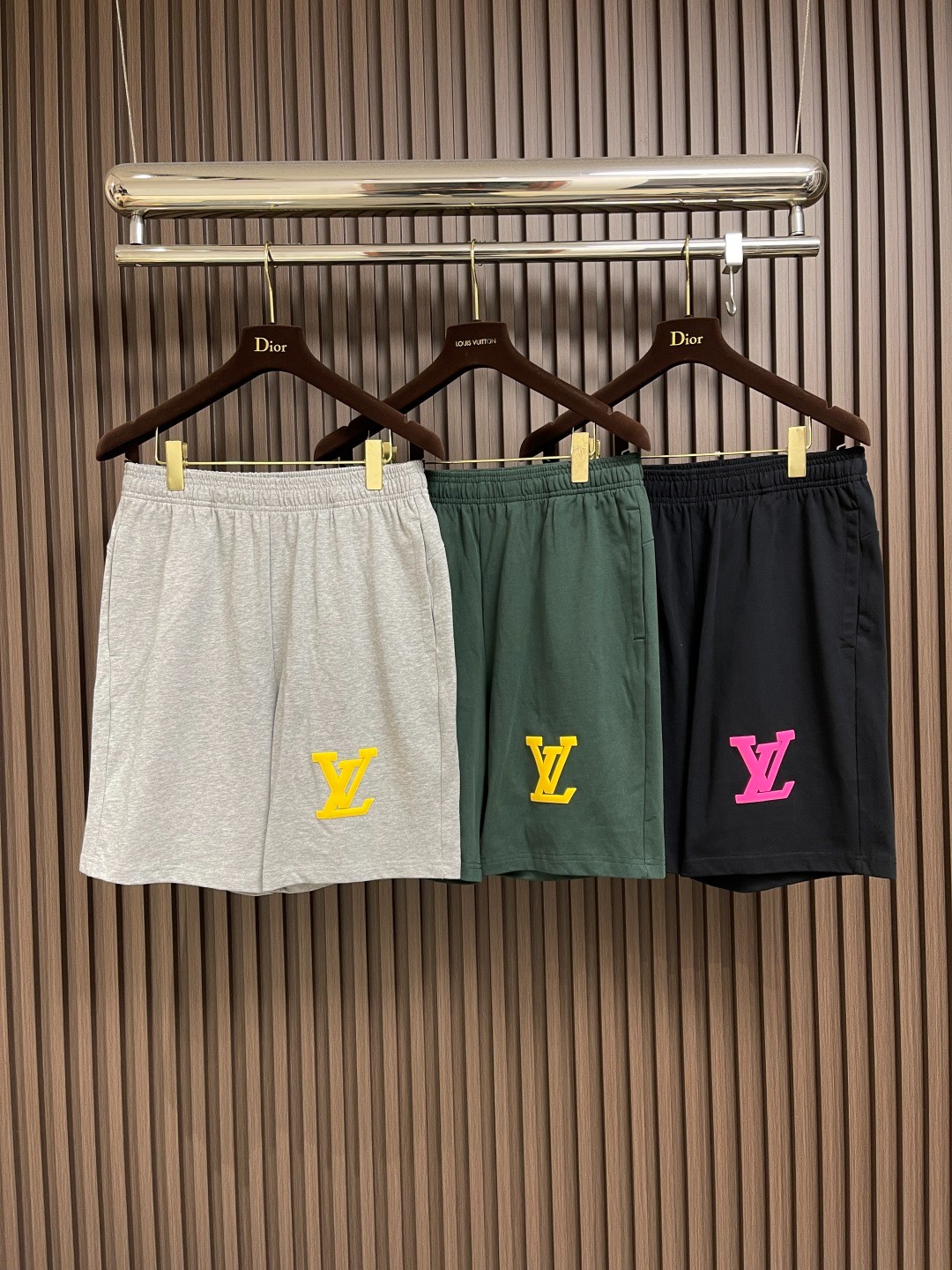 定番 カジュアル ロゴ入り ショートパンツ ルイ・ヴィトン パンツ コピー-0