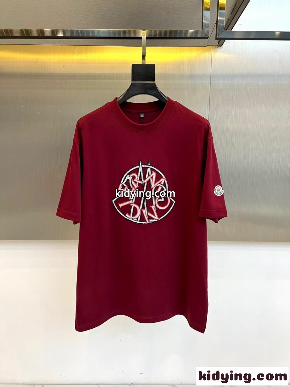 定番 カジュアル ロゴ クルーネック 半袖Tシャツ モンクレール Tシャツ 偽物 レッド-0