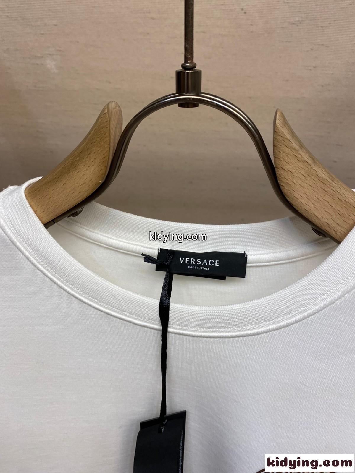 ヴェルサーチェ Tシャツ コピー コットン シンプル ロゴ クルーネック スウェットシャツ ホワイト-2