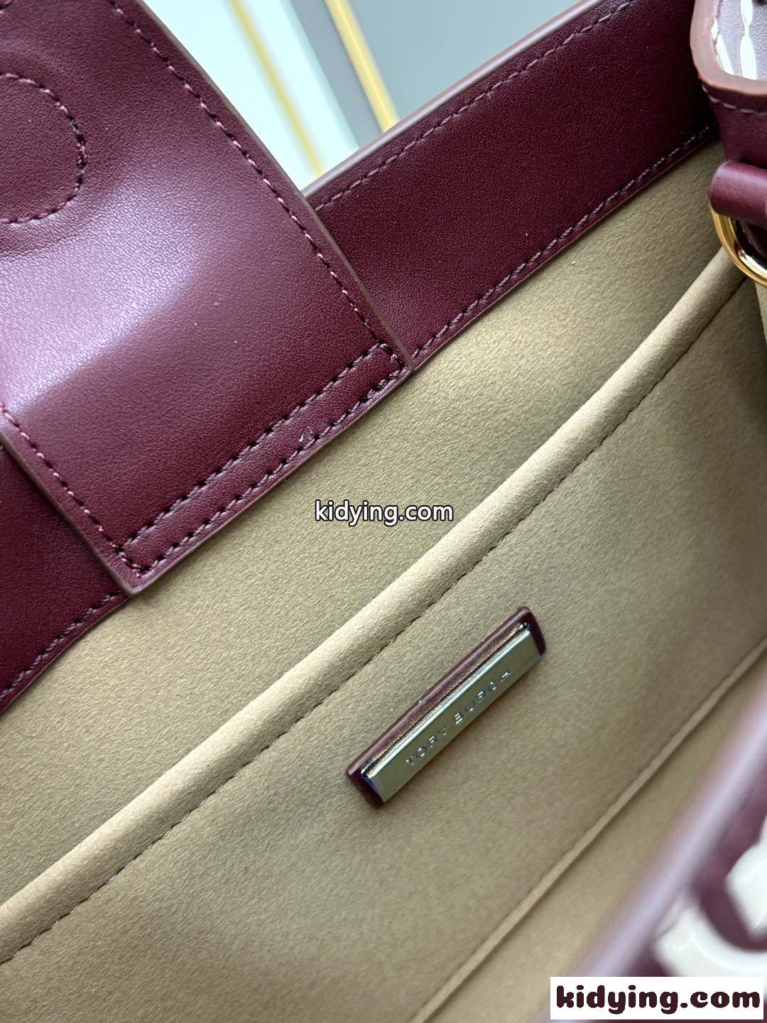 トリーバーチ Tモノグラム コントラスト エンボス トップハンドル トートバッグ スーパーコピー ワイン-4