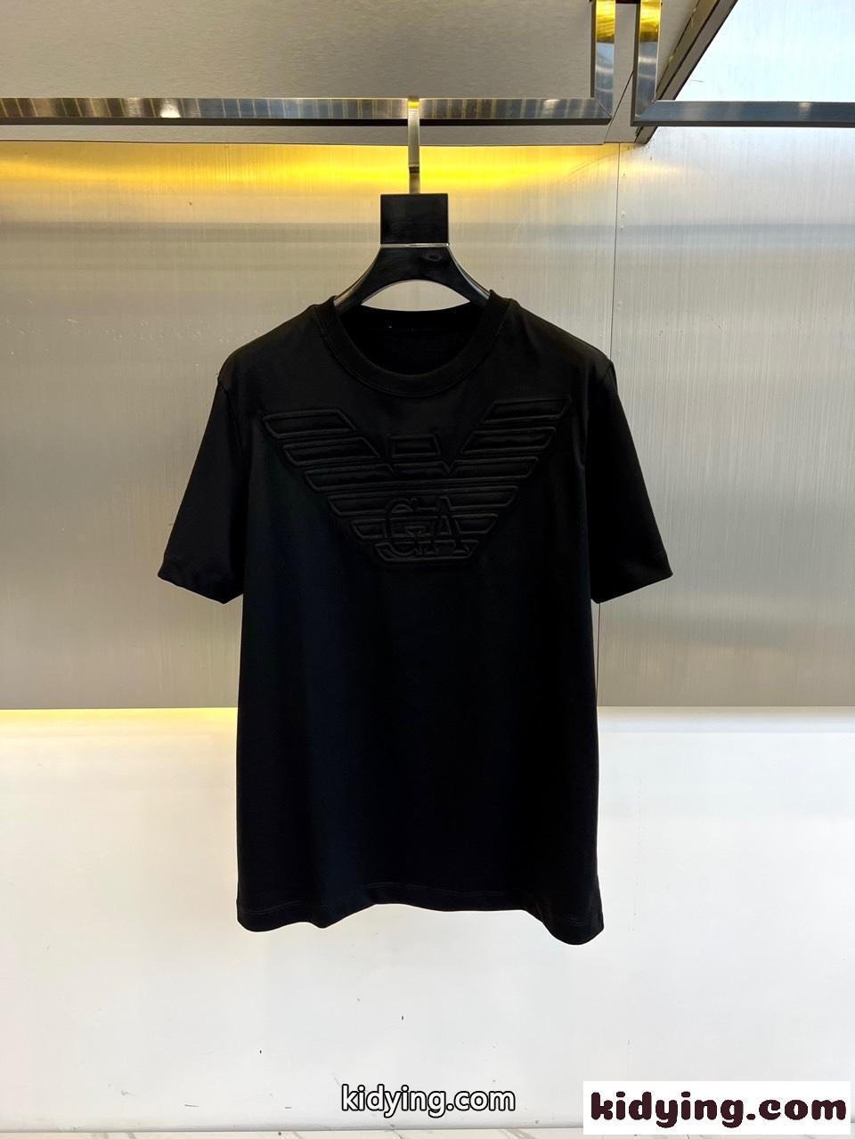 シンプル お洒落 クルーネック 半袖Tシャツ アルマーニ Tシャツ コピー ブラック-0