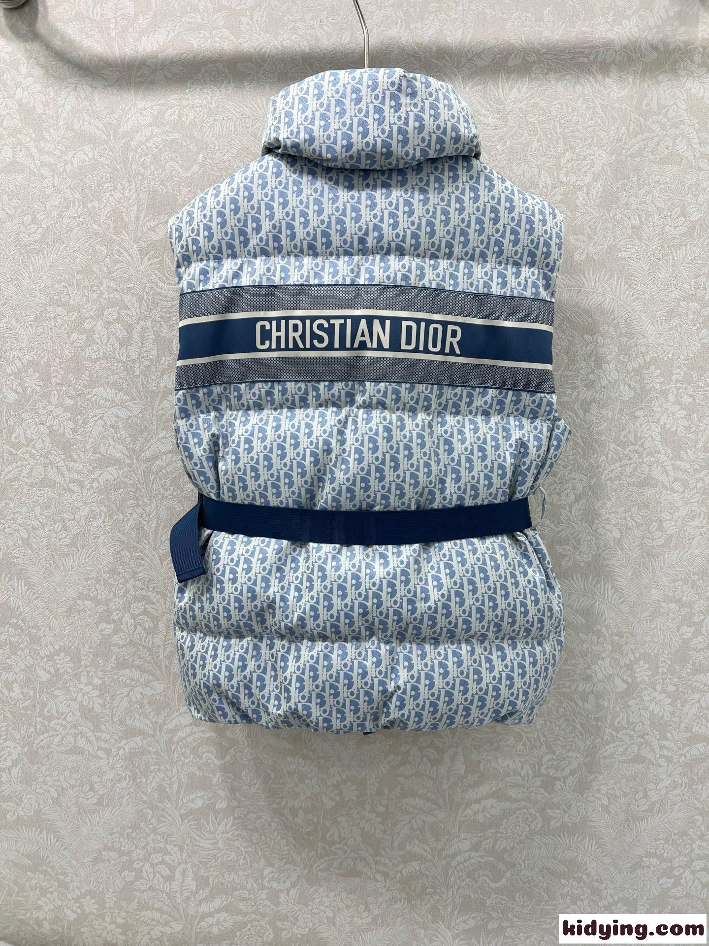 DiorAlps ベルト付き パファーベスト クリスチャン・ディオール ダウンジャケット コピー-3