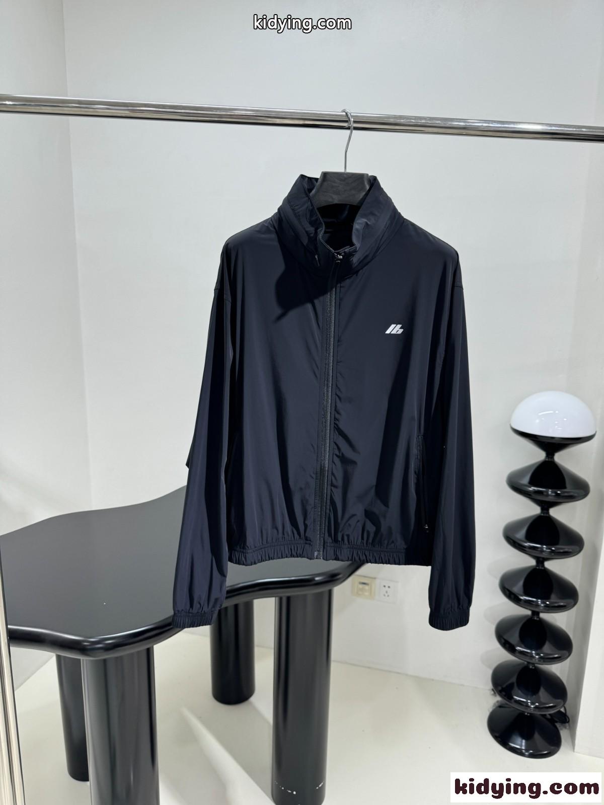 Shrunk Activewear ウィンドブレーカー バレンシアガ ジャケット コピー ブラック-0