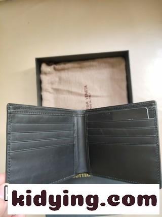 BVボッテガヴェネタBottega Veneta 男性用の短い財布 ボッテガヴェネタ 財布 人気コピー 新しいコーナーは色を合わせて-0