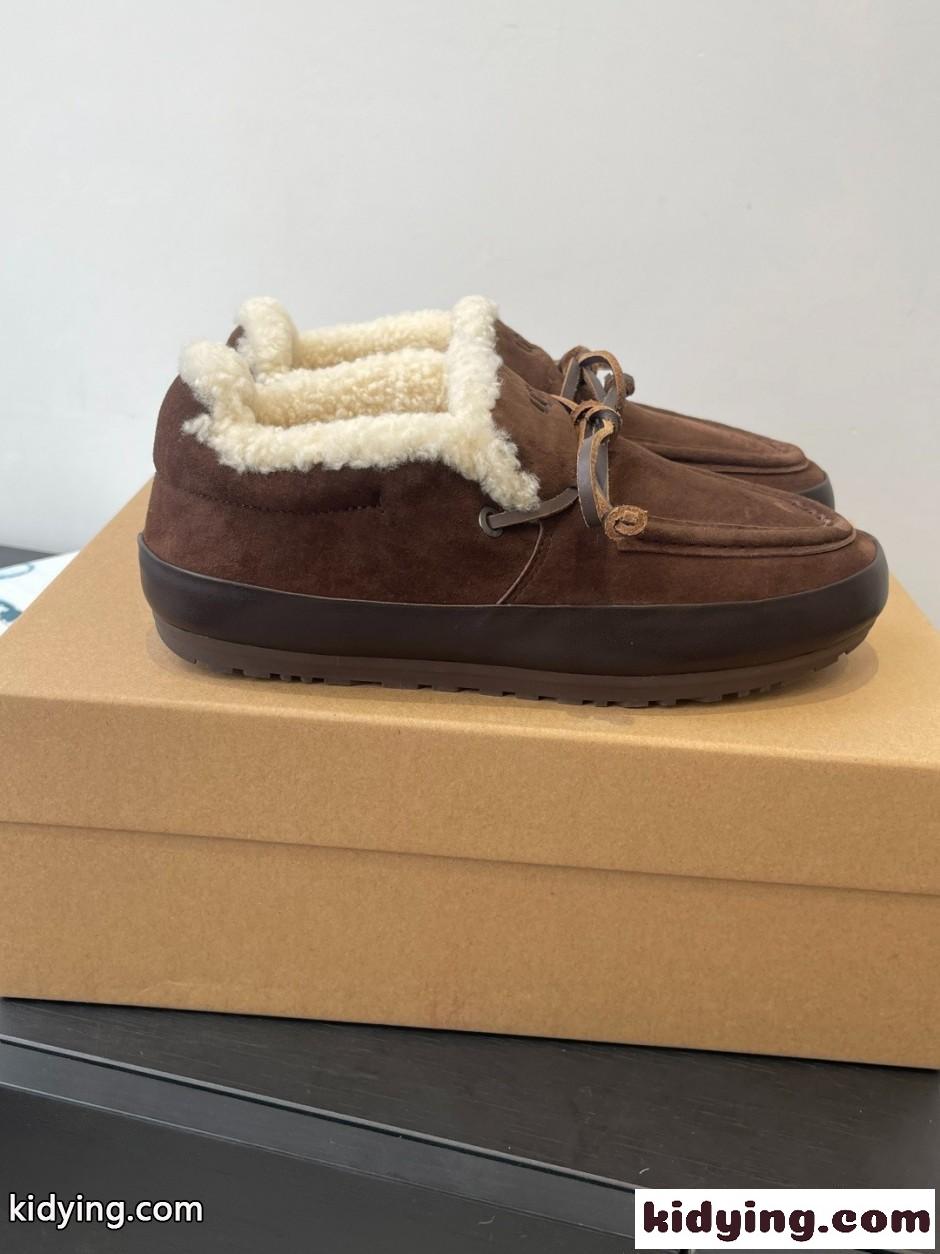 UGG アグ スーパーコピー 大人気 ムートンモカシン スリッポン ダークブラウン-1