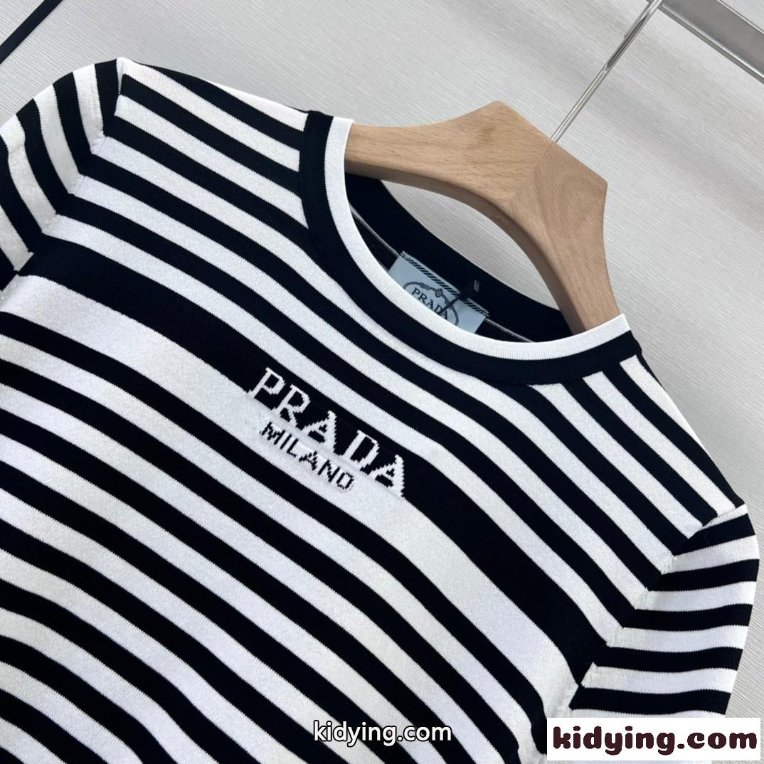 クラシック ボーダー柄 クルーネック 半袖Tシャツ プラダ Tシャツ コピー 合わせやすい-2