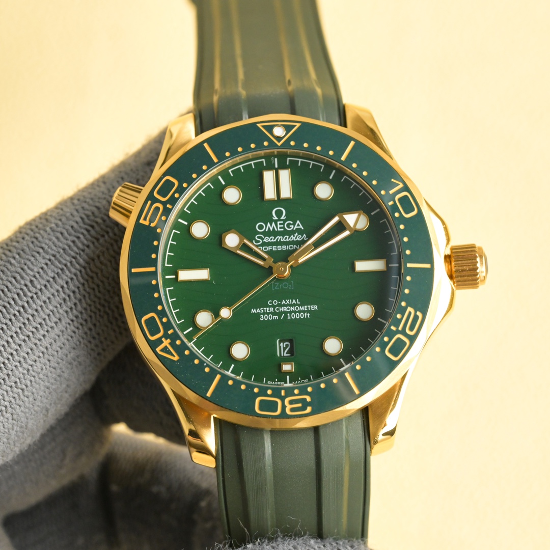 オメガ 時計 コピー 大人気 お洒落 エレガント メンズ ウォッチ 42mm-1