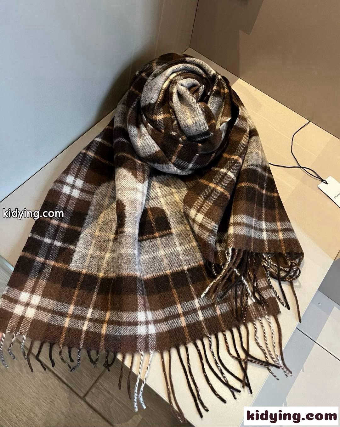 お洒落 定番 ロゴ入り チェック柄 バレンシアガ スカーフ 偽物 カシミヤ マフラー-0