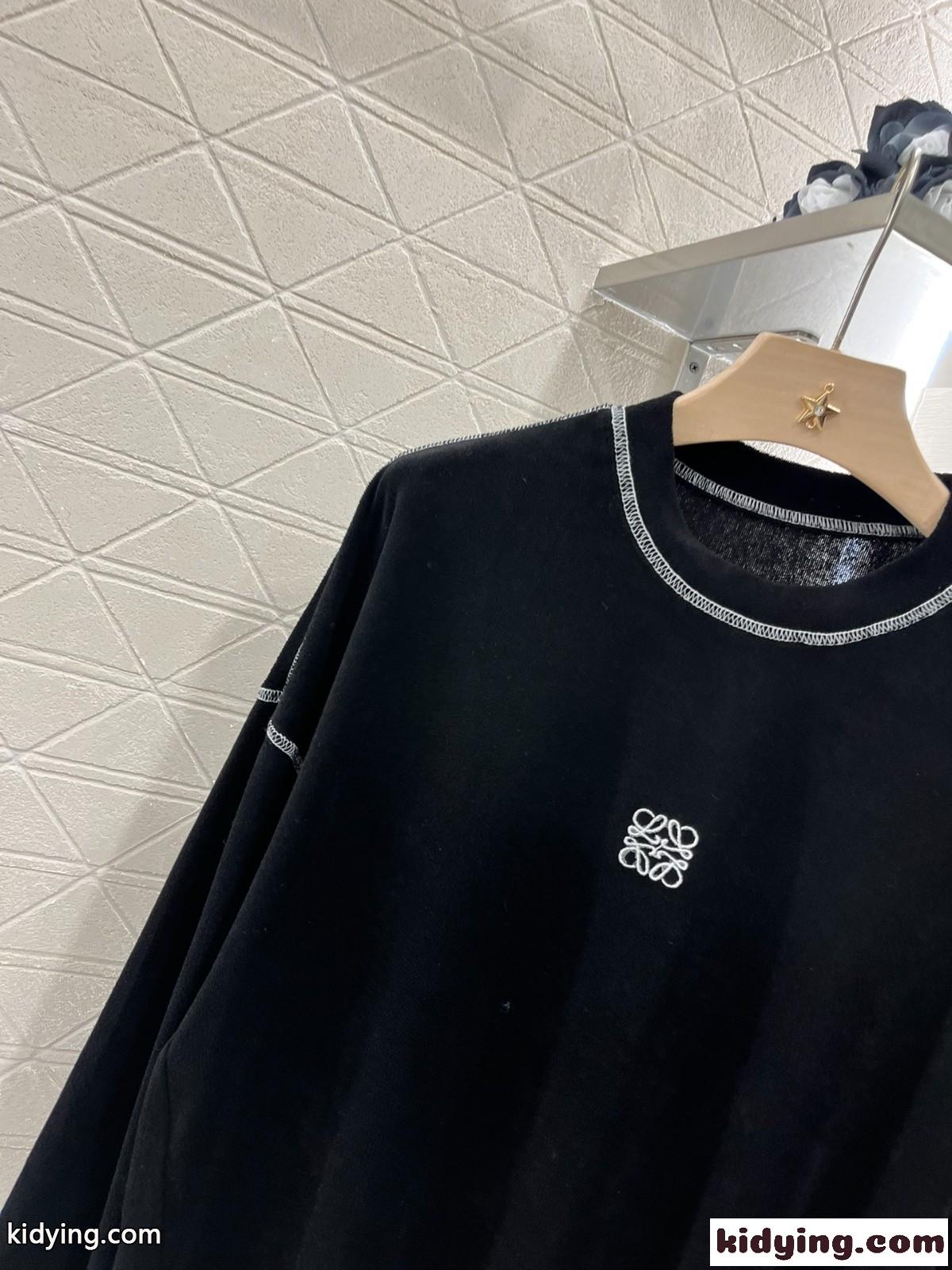 カジュアル リラックスフィット 長袖Tシャツ ロエベ Tシャツ コピー ブラック-4