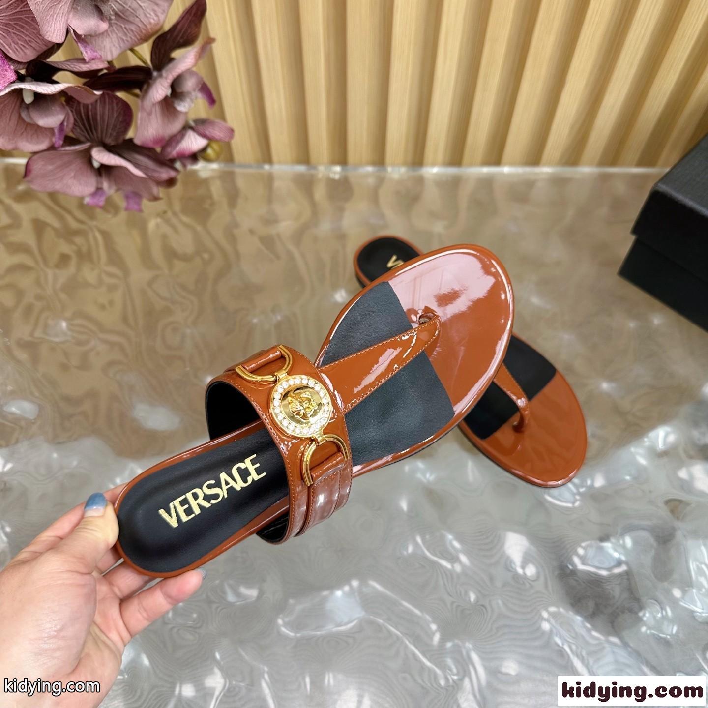 定番 メデューサ ヴェルサーチェ サンダル スーパーコピー トングサンダル ブラウン-2