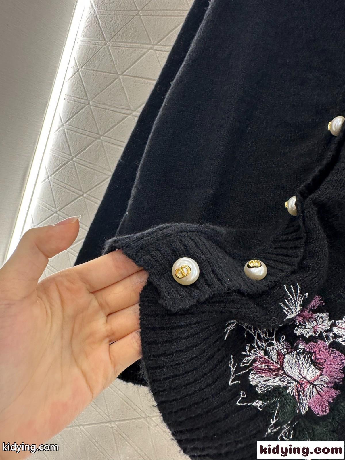 フェンミン 刺繍入り Vネック カーディガン クリスチャン・ディオール ニット コピー ブラック-3