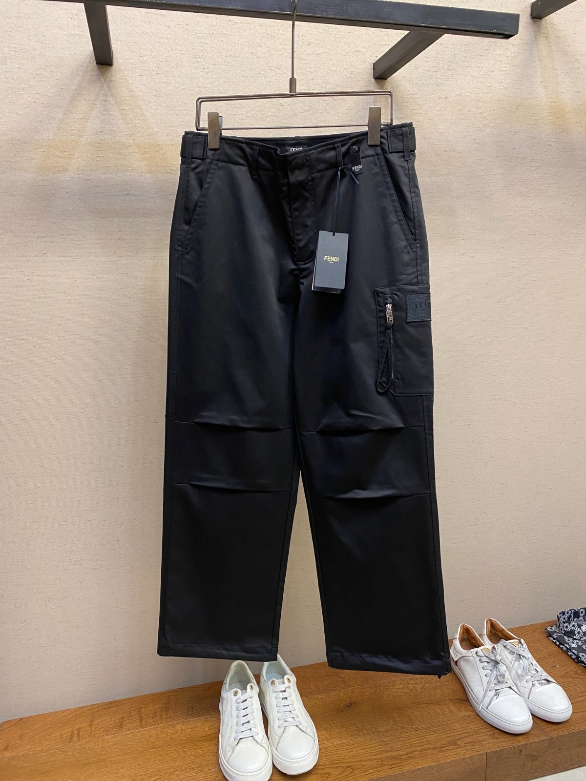 カジュアル リラックス ルーズ カーゴパンツ フェンディ パンツ コピー メンズ ズボン-2