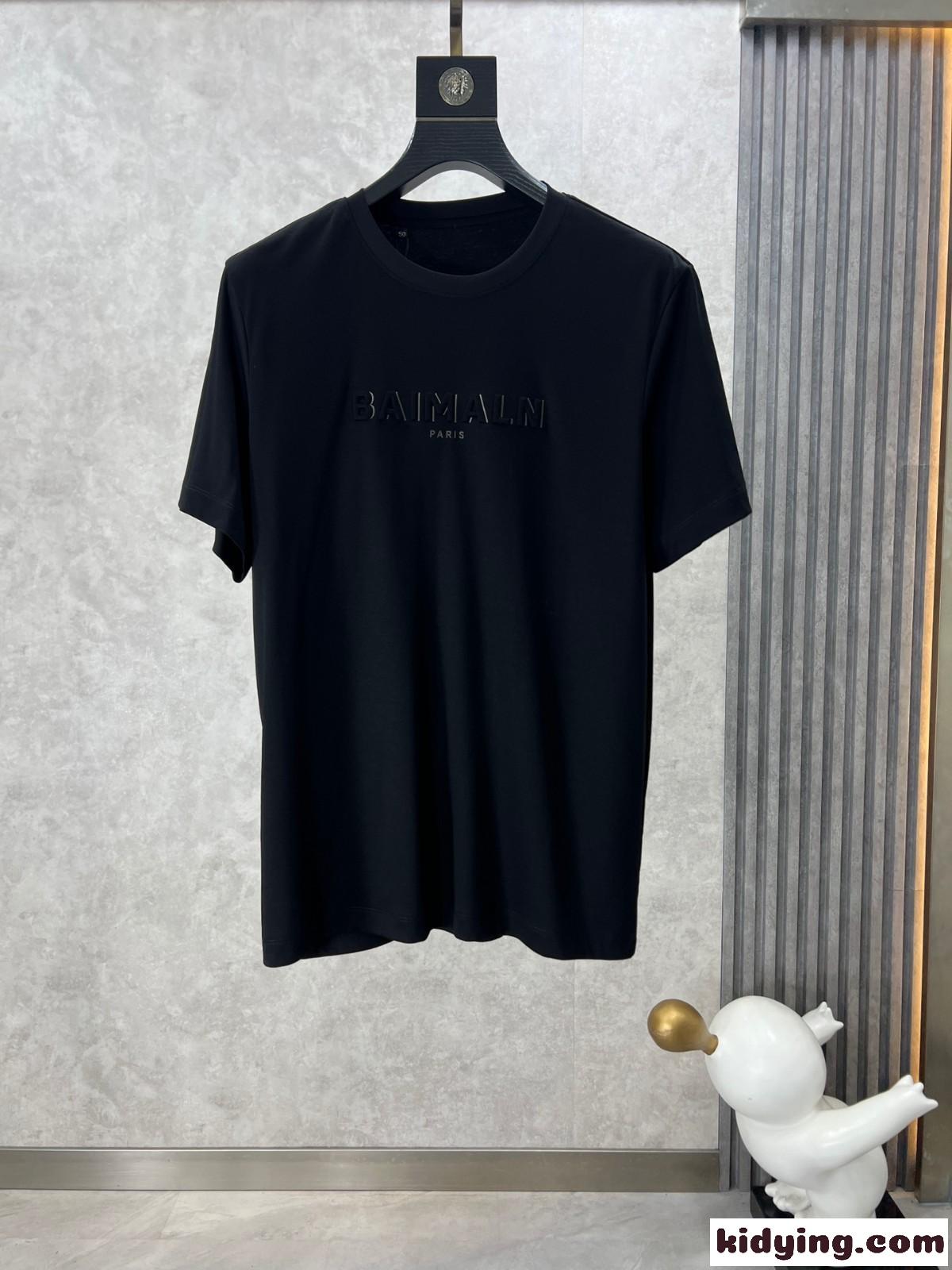 シンプル ロゴ入り バルマン Tシャツ コピー クルーネック 半袖Tシャツ ブラック-0