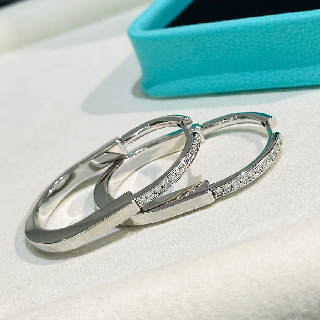 人気 ティファニー ロック ピアス コピー 18k ホワイトゴールド レディース-2