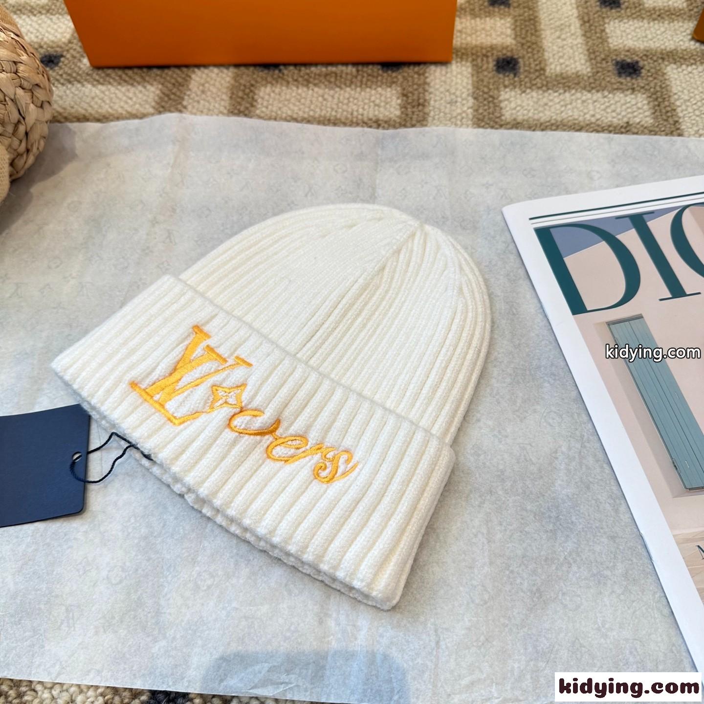 シンプル ロゴ刺繍 リブ編み ニットキャップ ルイ・ヴィトン キャップ 偽物 ユニセックス-0