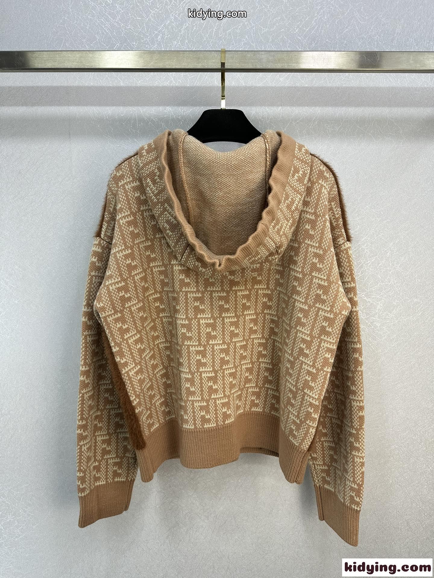 おしゃれ ふわふわ 切り替え フェンディ ジャケット コピー  レディース-4