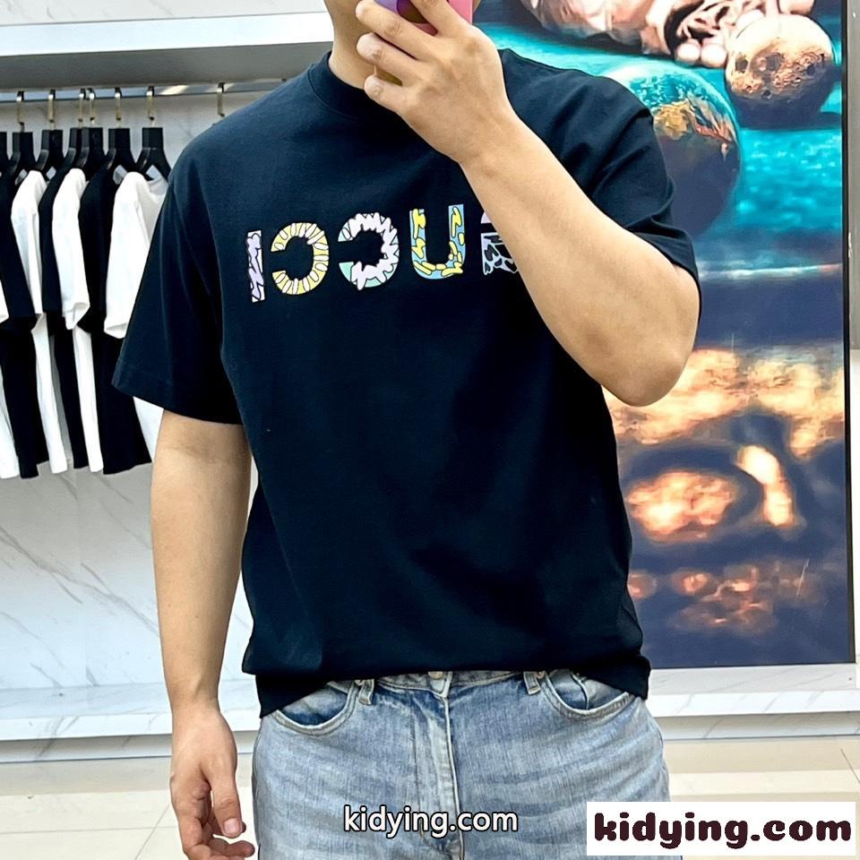 グッチ Tシャツ コピー お洒落 ロゴプリント 半袖Tシャツ ブラック-1