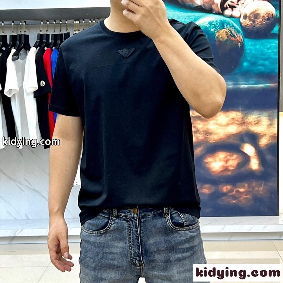 男女兼用 シンプル クルーネック 半袖Tシャツ プラダ Tシャツ コピー ブラック-1