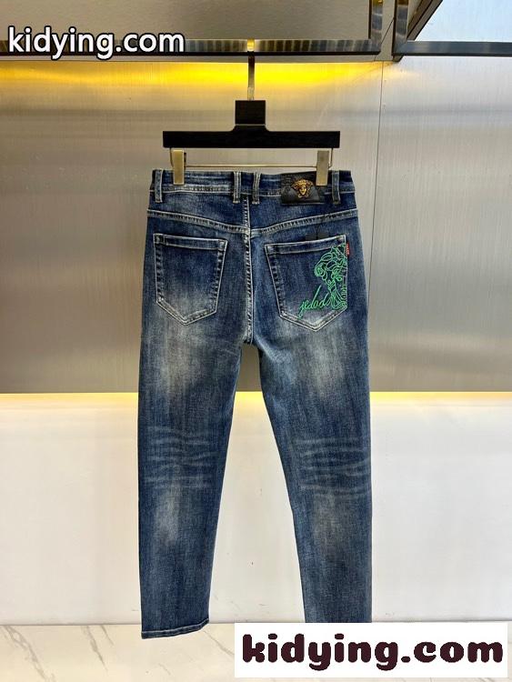 合わせやすい ストレッチ ヴェルサーチェ ジーンズ 偽物 メンズ デニムパンツ-1