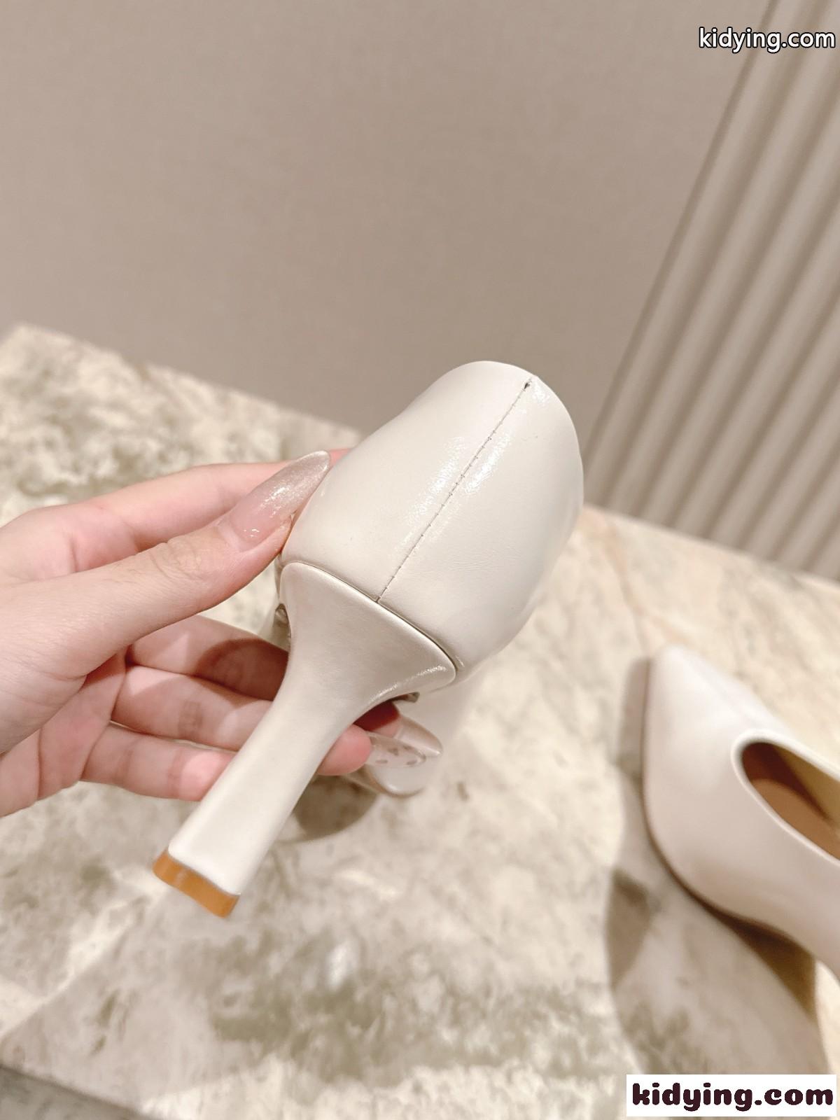 エレガント ボッテガ・ヴェネタ パンプス コピー 洗練された ポインテッドトゥ ホワイト-3