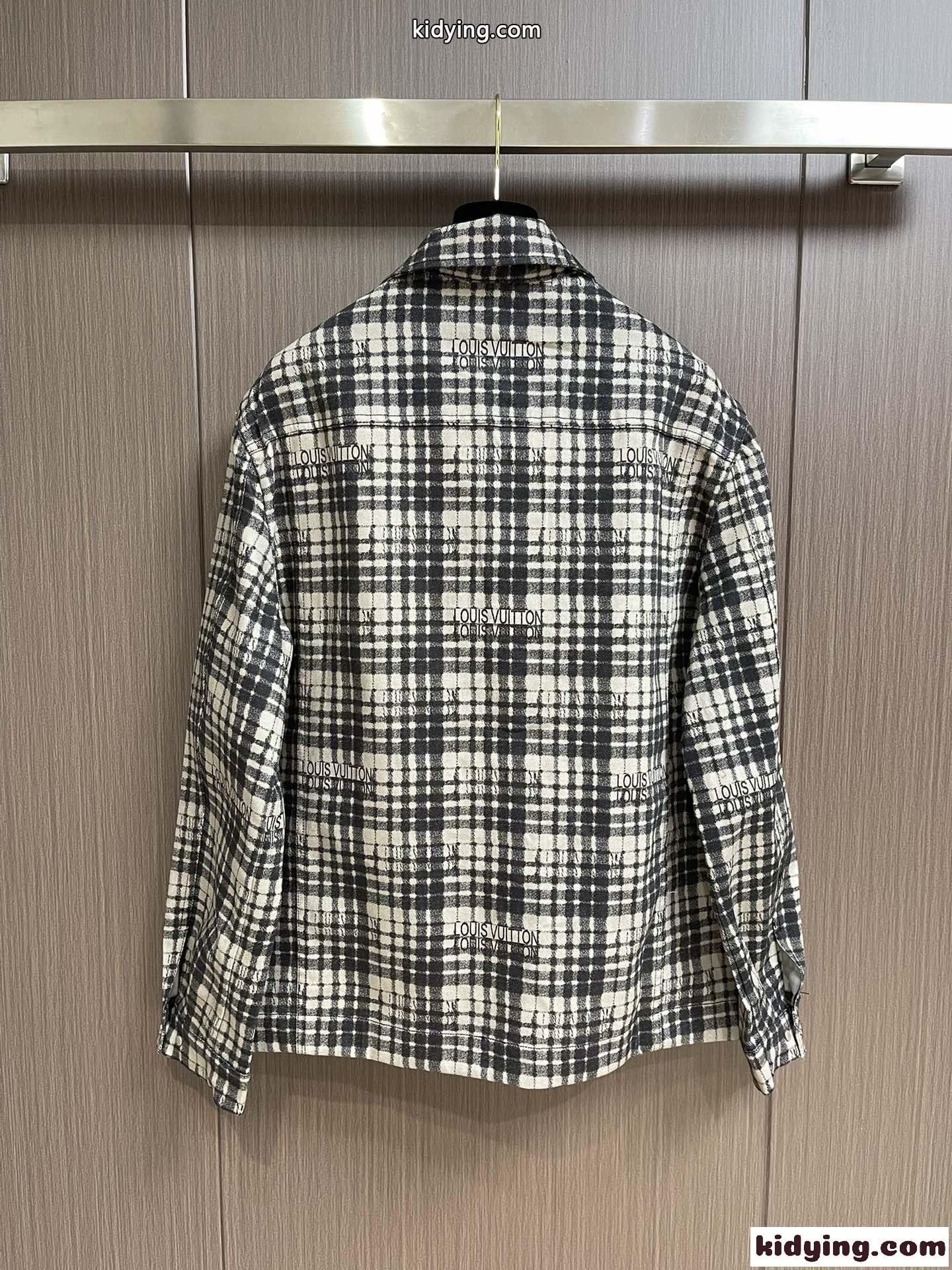 カジュアル メンズ Louis Vuittonチェックデニムオーバーシャツ コピー-1