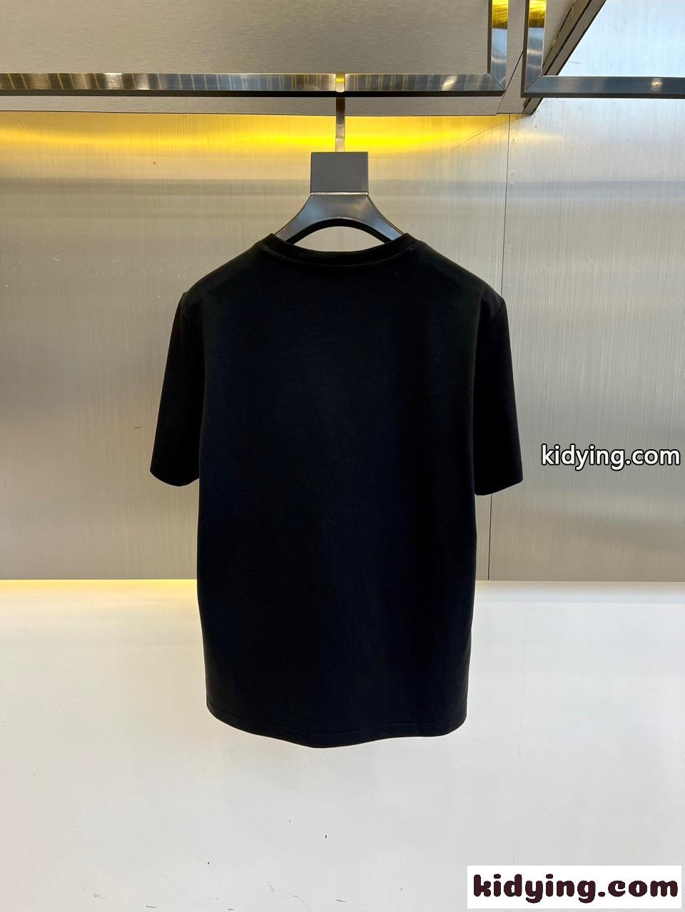 シンプル ロゴ コットン 半袖Tシャツ アルマーニ Tシャツ 偽物 ブラック-3