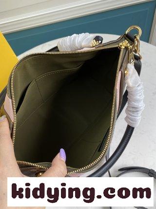 大きいサイズのMonogram帆布と粒面皮革を組み合わせて このV Tote MM手袋をデザインした ルイ・ヴィトン バッグ 人気 コピー-1