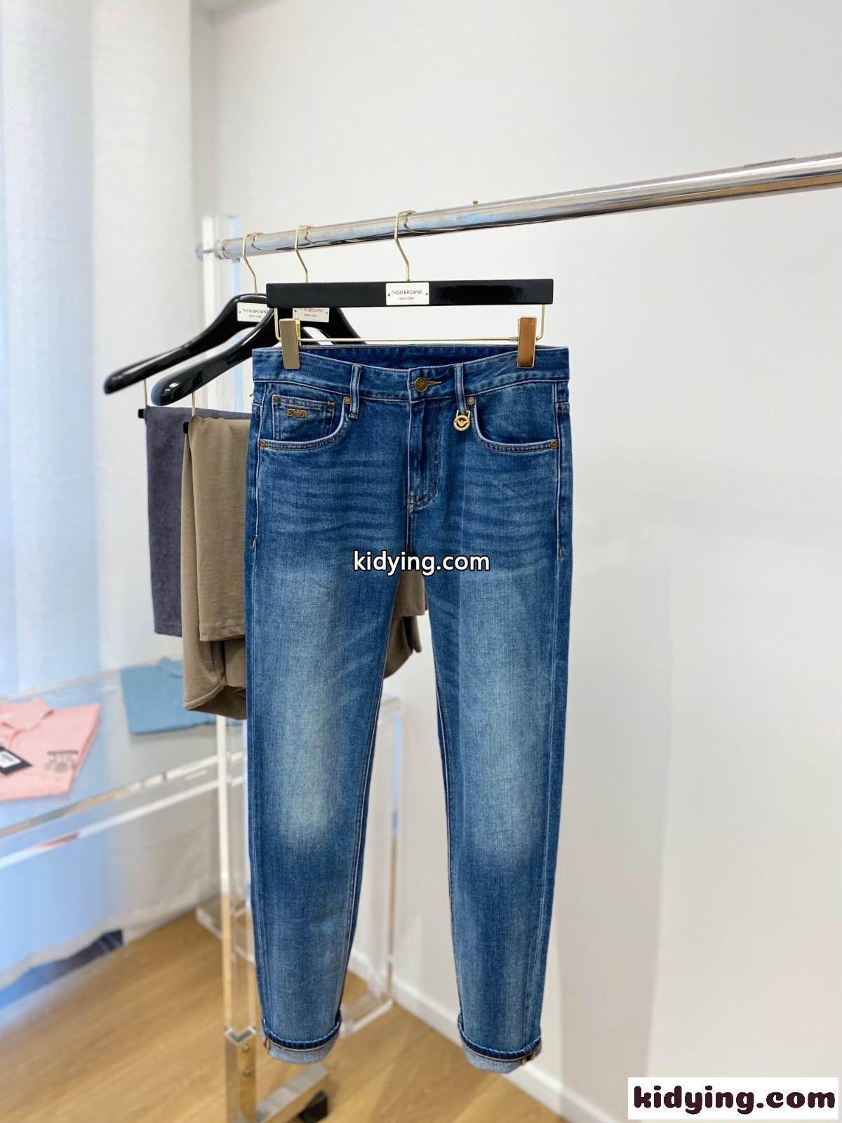 おしゃれ ストレッチ ウォッシュ加工 デニムパンツ アルマーニ ジーンズ コピー メンズ-0