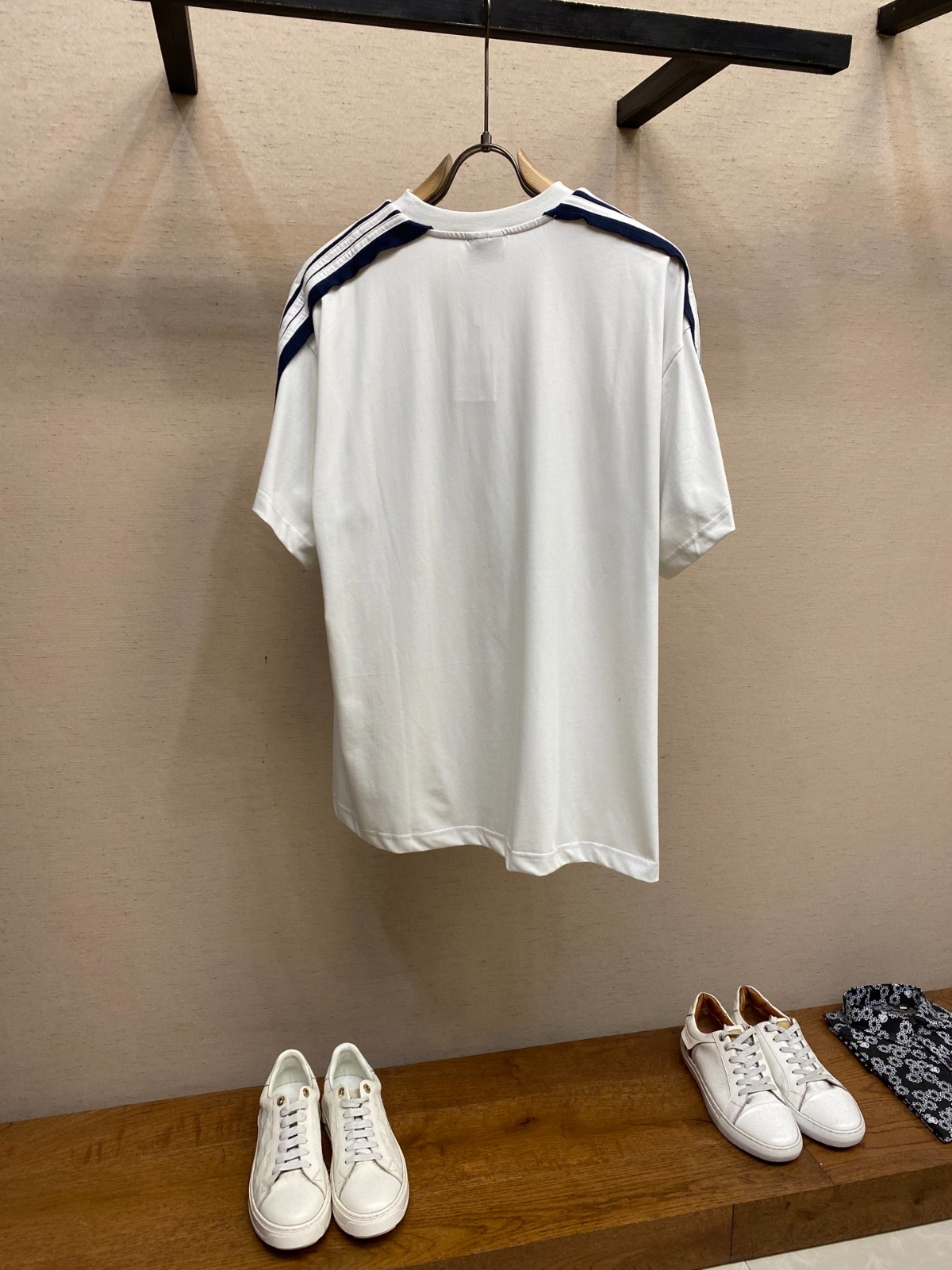 人気 Unity Sports Icon 半袖Tシャツ バレンシアガ Tシャツ コピー ユニセックス ホワイト-1