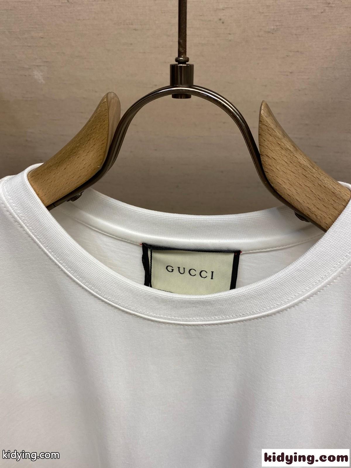 シンプル 合わせやすい クルーネック グッチ Tシャツ コピー 半袖Tシャツ ホワイト-1