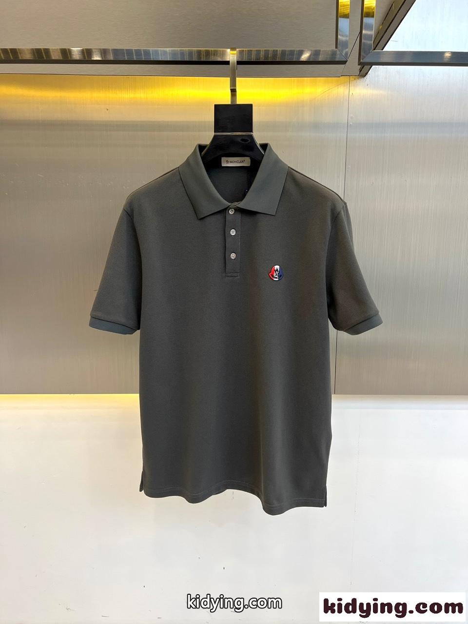 上品 カジュアル ロゴ コットン 半袖 ポロシャツ モンクレール Tシャツ 偽物 グレー-1