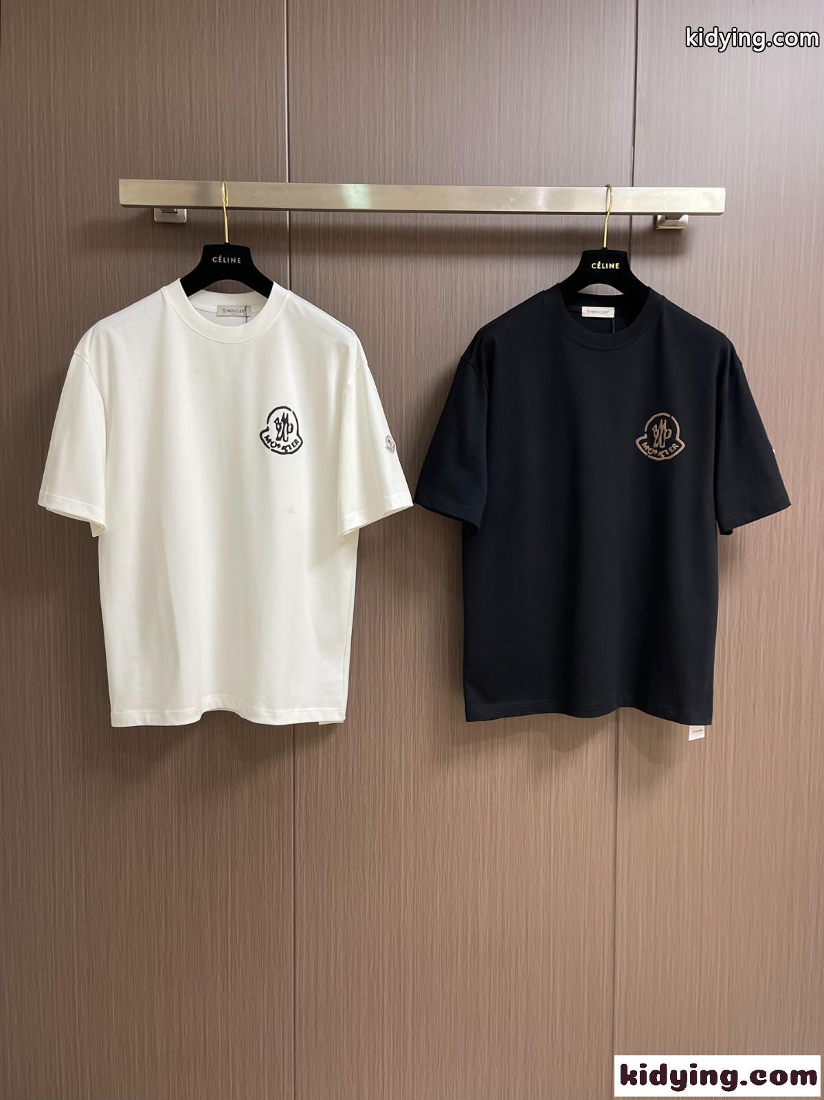 カジュアル ロゴ入り クルーネック 半袖Tシャツ モンクレール Tシャツ スーパーコピー-0