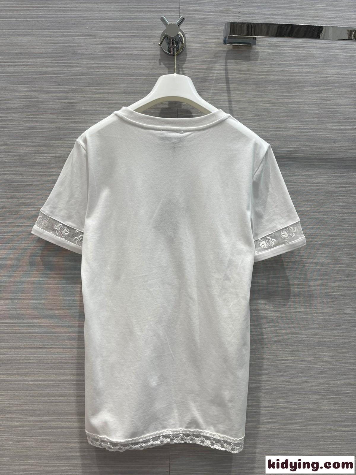 人気 新作 ロゴ 刺繍 コットン 合わせやすい 半袖Tシャツ プラダ Tシャツ コピー Vネック-2