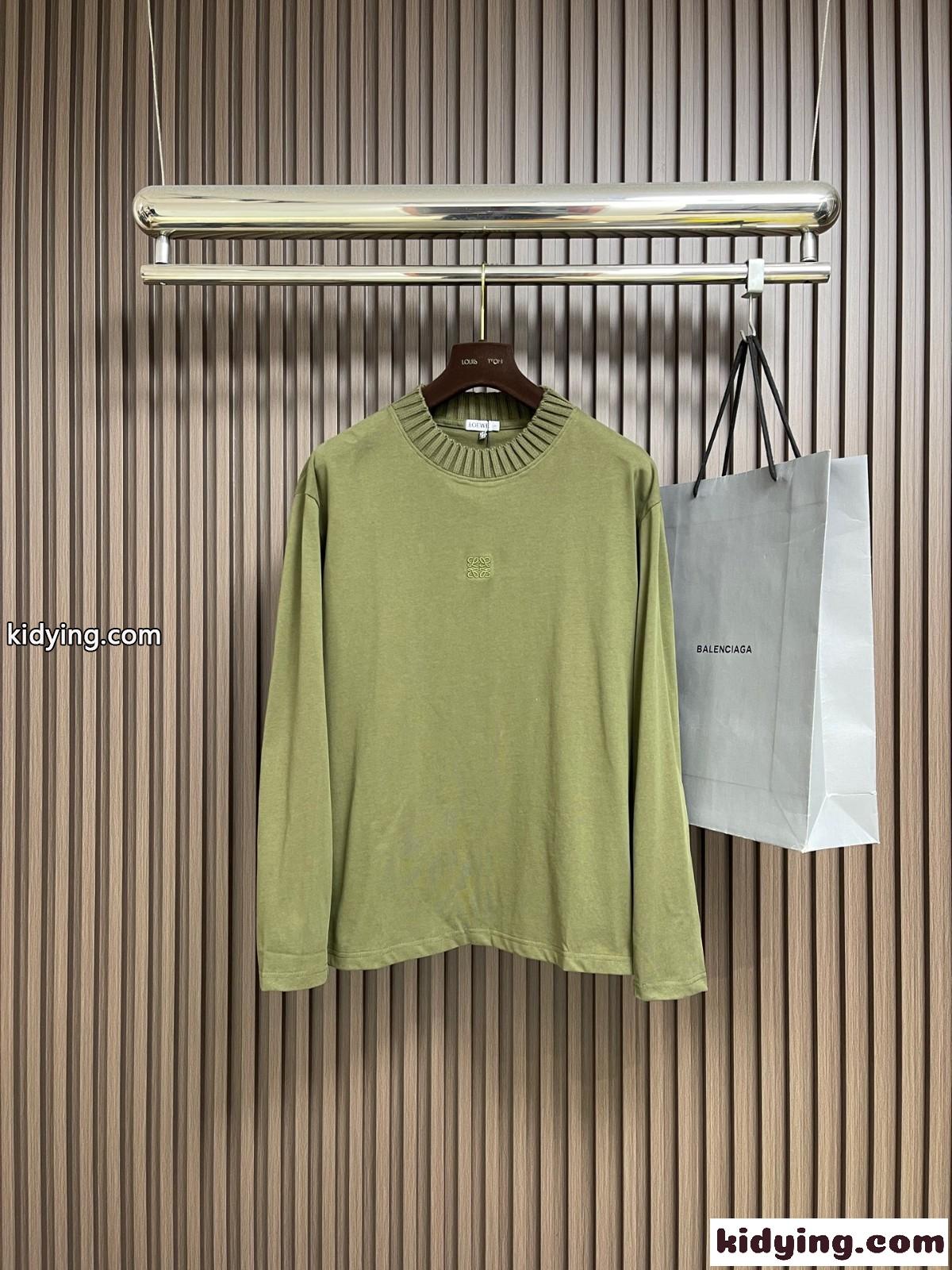アナグラム刺繍 クルーネック 長袖Tシャツ ロエベ Tシャツ 偽物 グリーン-1