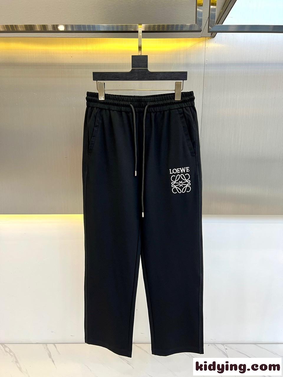 カジュアル ロゴ刺繍 ゆったり スウェットパンツ ロエベ パンツ 偽物 ブラック-1