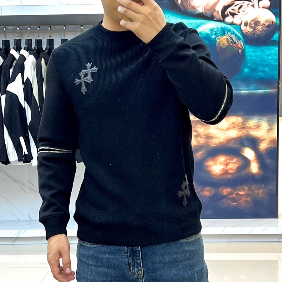 おしゃれ クルーネック クロムハーツ Tシャツ コピー 長袖Tシャツ ブラック-1