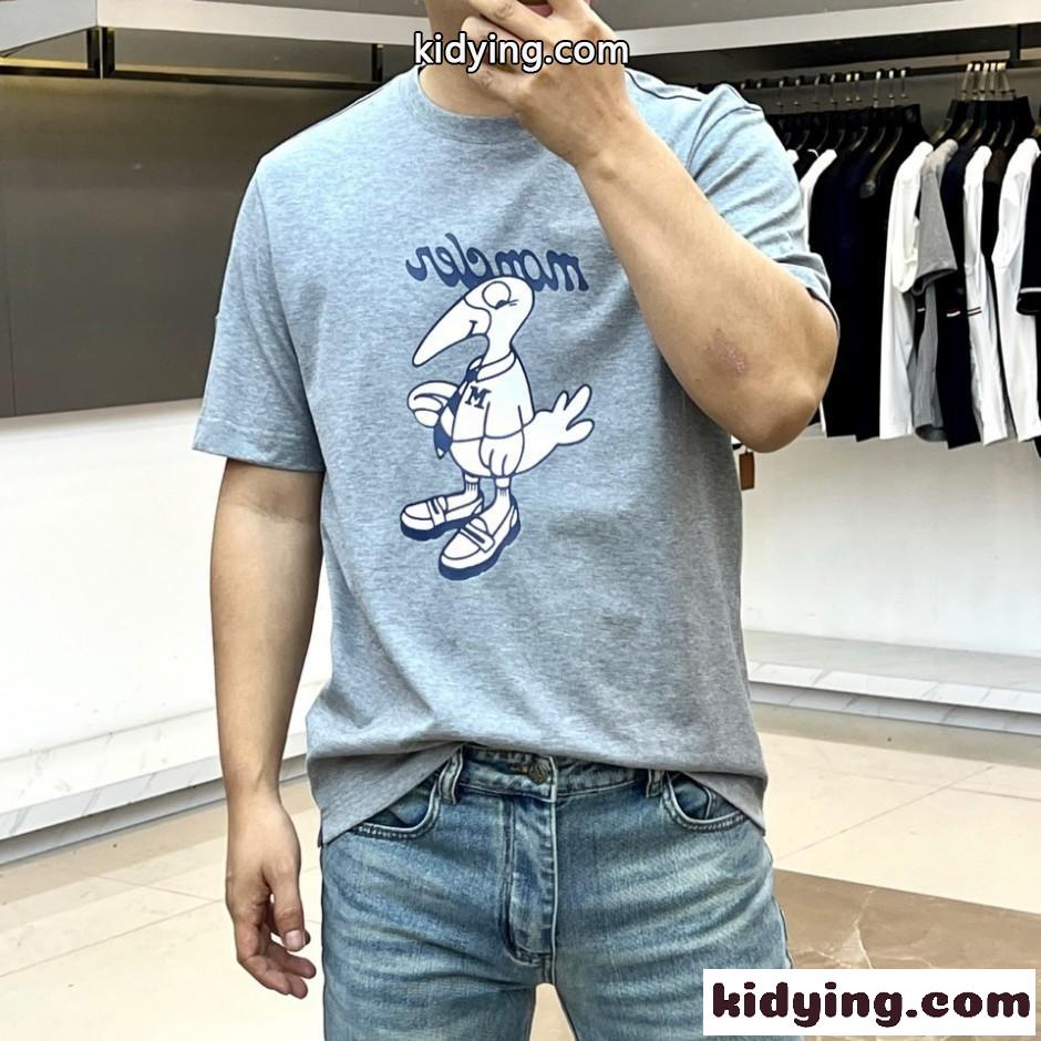 遊び心あふれる プリント 半袖Tシャツ モンクレール Tシャツ 偽物 グレー-1