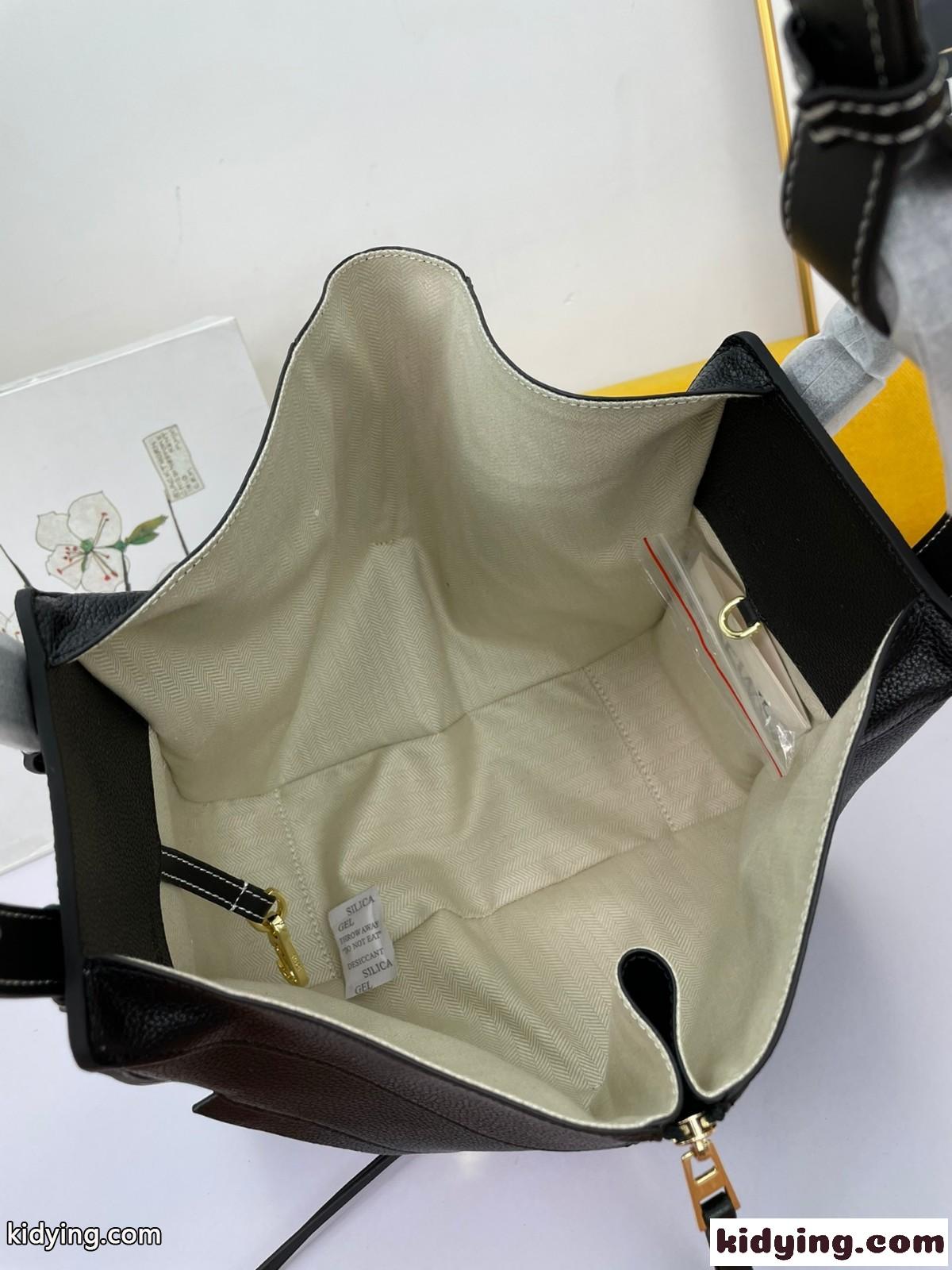 スモール ソフトグレインカーフ ハンモックバッグ ロエベ バッグ 人気 コピー ショルダーバッグ-3