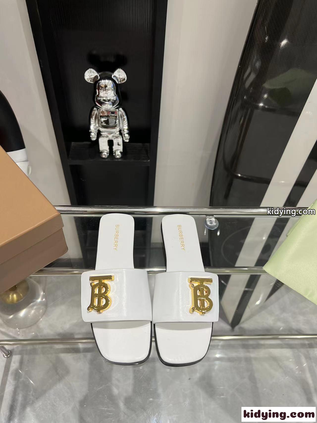 モノグラムモチーフ レザースライド バーバリー サンダル コピー フラットシューズ-2