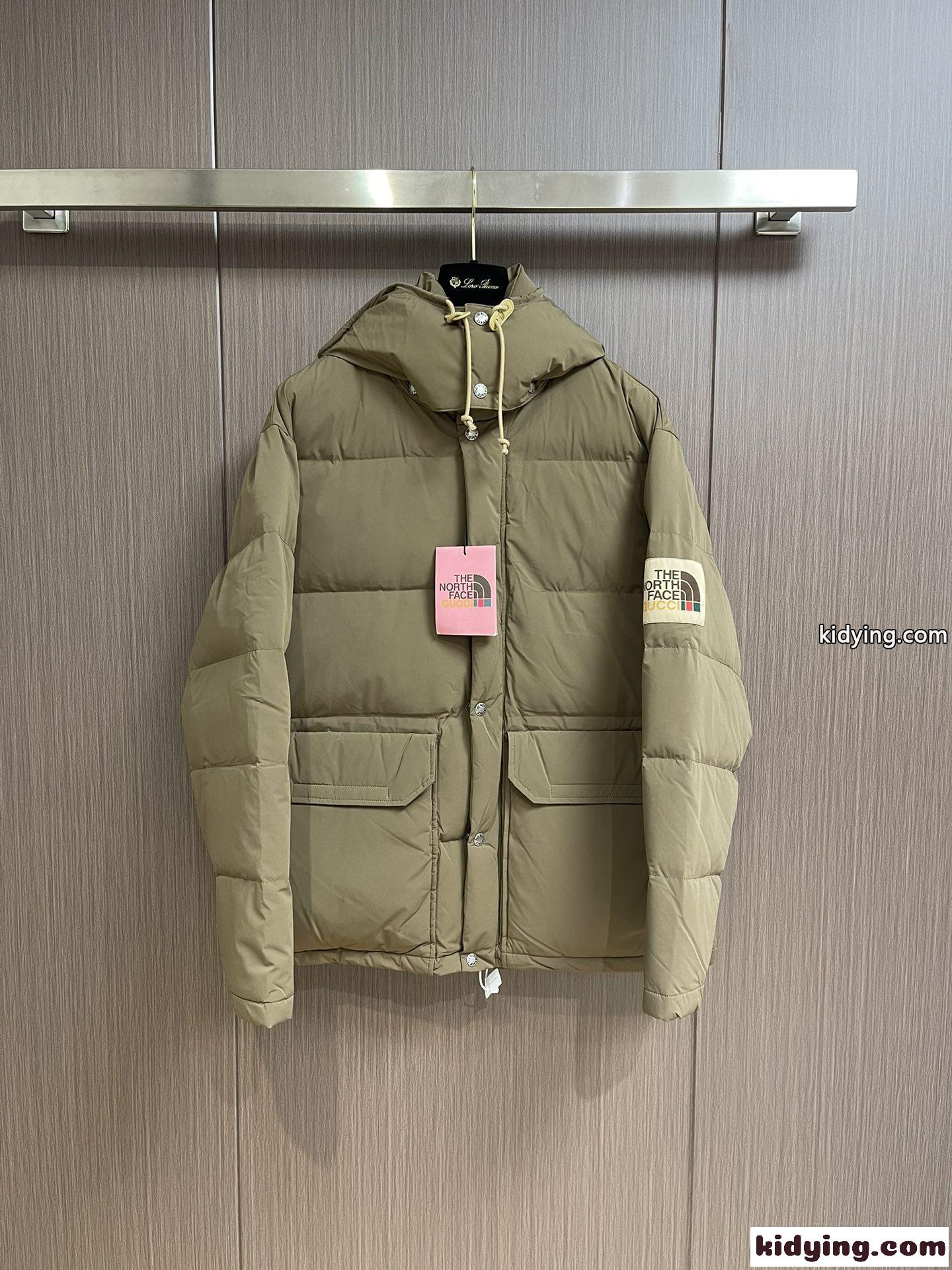 グッチ ダウンジャケット コピー  GUCCI x The North Face 暖かい 防風 防寒-0