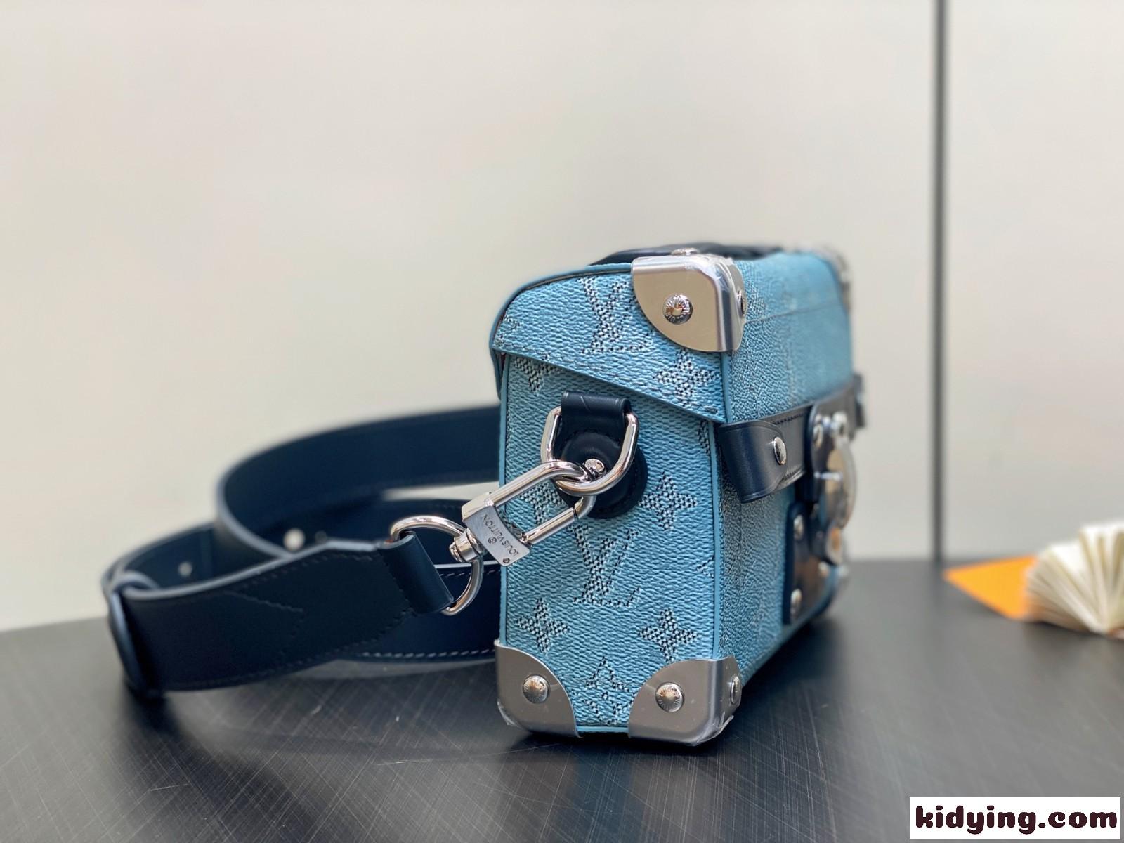 モダンでお洒落 Louis Vuitton ソウル トランク ルイ・ヴィトン スーパーコピー M15035-0