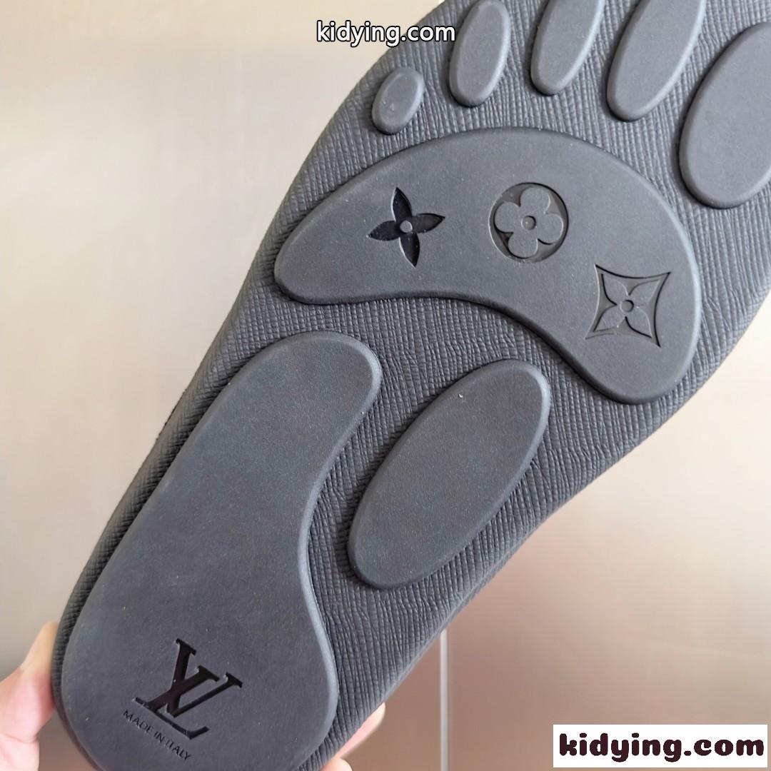 履きやすい LV イエティ スリッポン ルイ・ヴィトン スーパーコピー ブラック-4