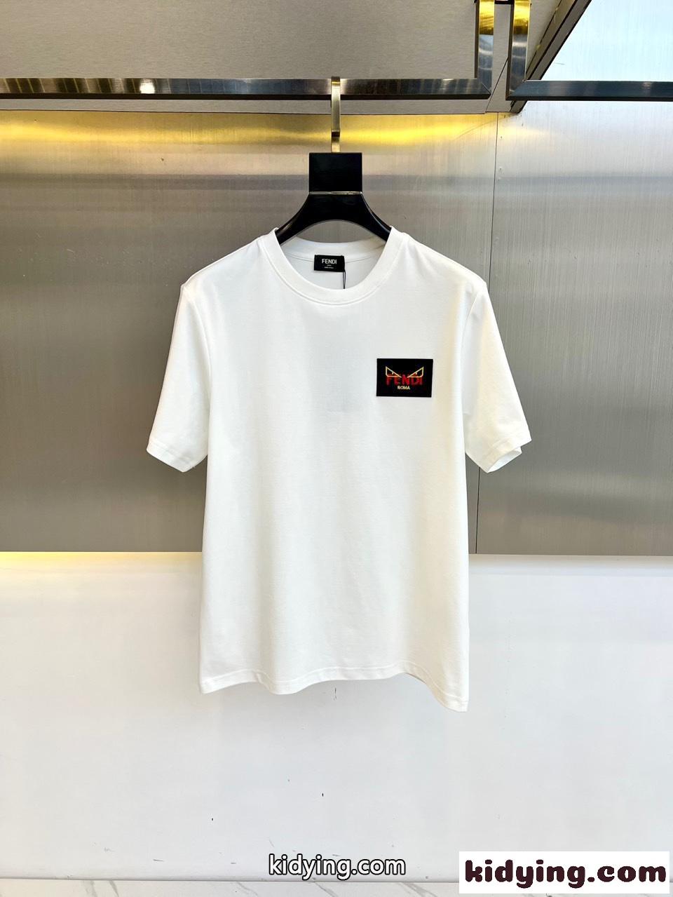 シンプル 合わせやすい 半袖Tシャツ フェンディ Tシャツ コピー クルーネック ホワイト-0