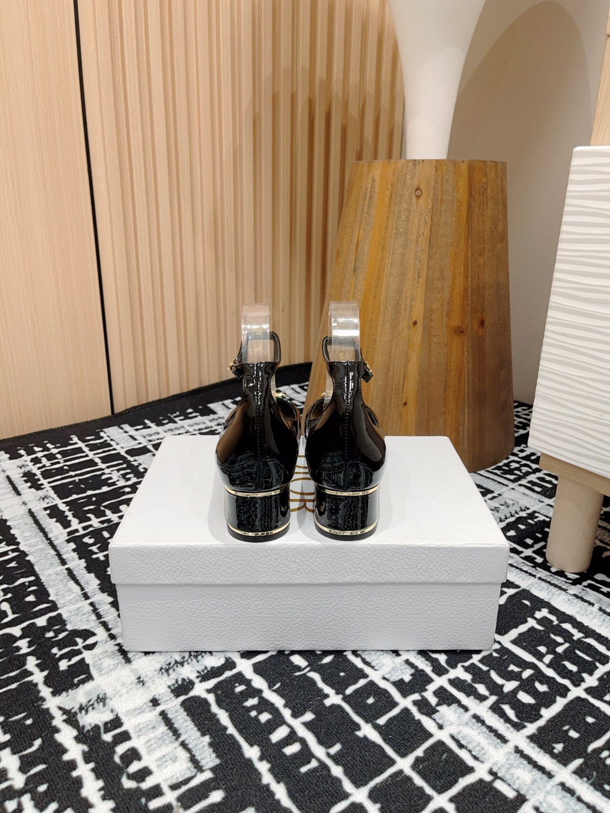 エレガント Miss Dior パンプス クリスチャン・ディオール パンプス スーパーコピー ブラック-0