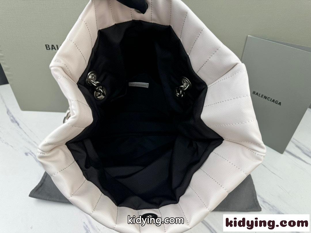 バレンシアガ モナコ スモール チェーンバッグ キルテッド スーパーコピー シルバー金具-5