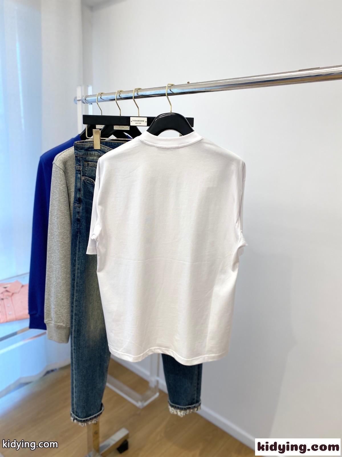 ヴァレンティノ Tシャツ コピー シンプル Vロゴ クルーネック コットン 半袖Tシャツ ホワイト-4