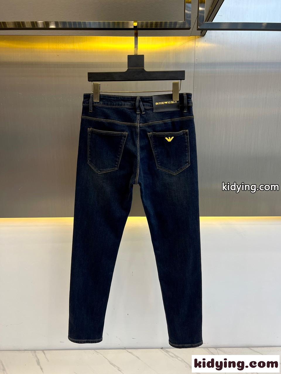 定番 合わせやすい アルマーニ ジーンズ コピー おしゃれ メンズ デニムパンツ-4
