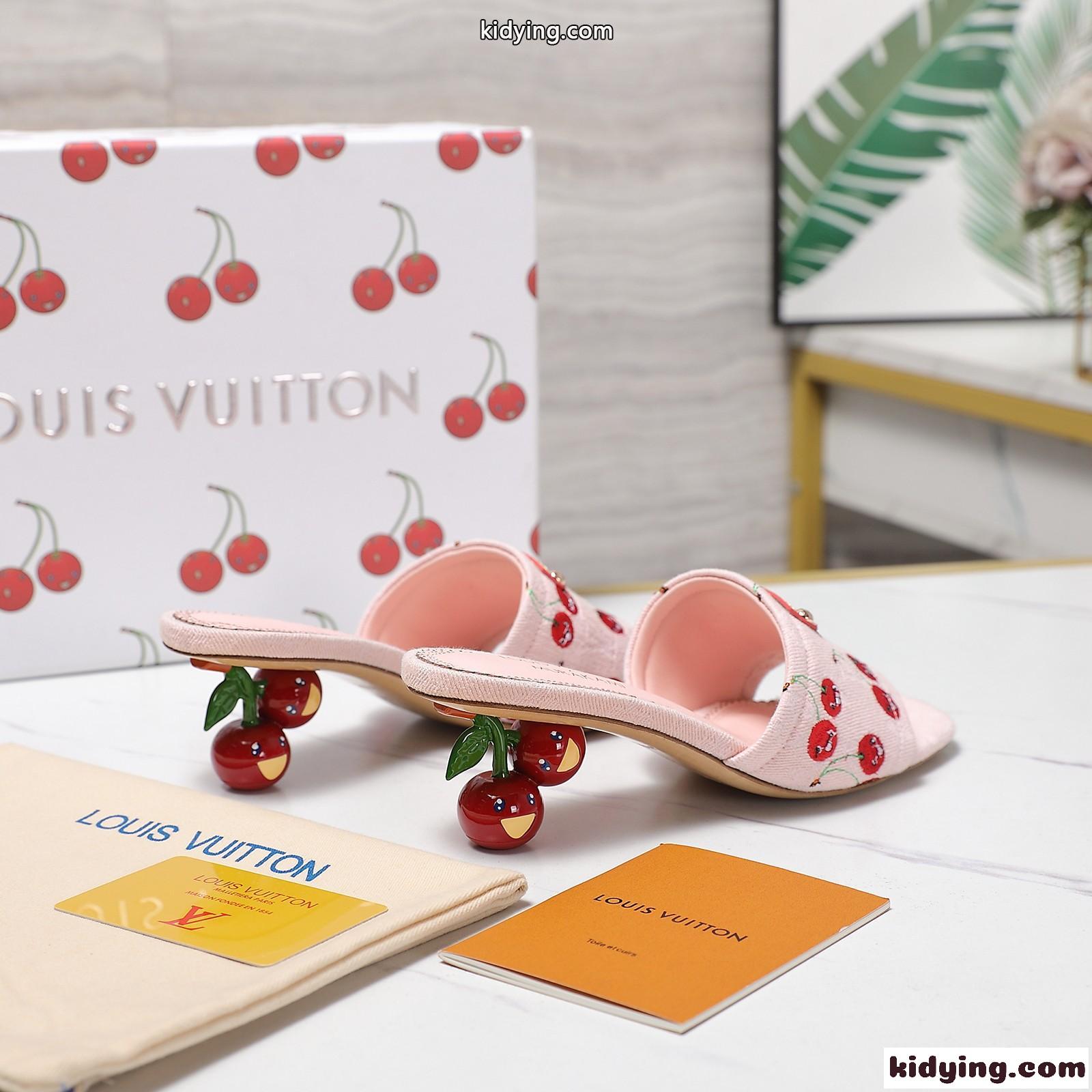 注目コラボ 可愛い LV × TM リリー ミュール ルイ・ヴィトン サンダル スーパーコピー N級品-1
