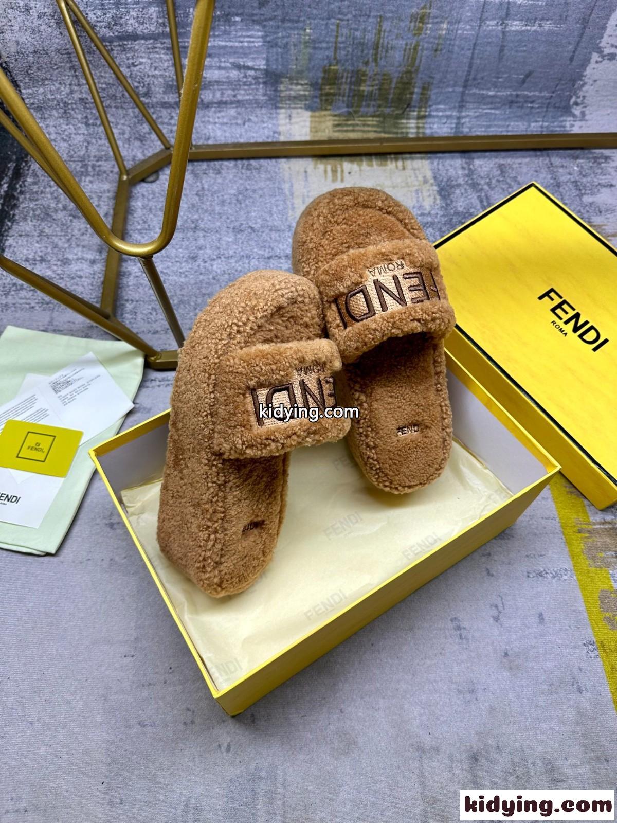 フェンディ サンダル コピー 可愛い お洒落 もこもこ ファーサンダル キャメル-3